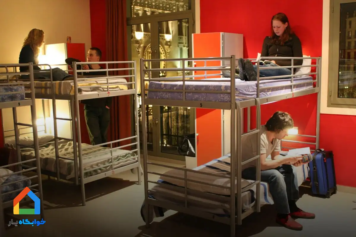 چگونه از دیدگاههای کاربران و نظرات آنها برای انتخاب اقامتگاه استفاده کنیم؟ 2 بررسی کاربرد نظرات دیگران در انتخاب خوابگاه